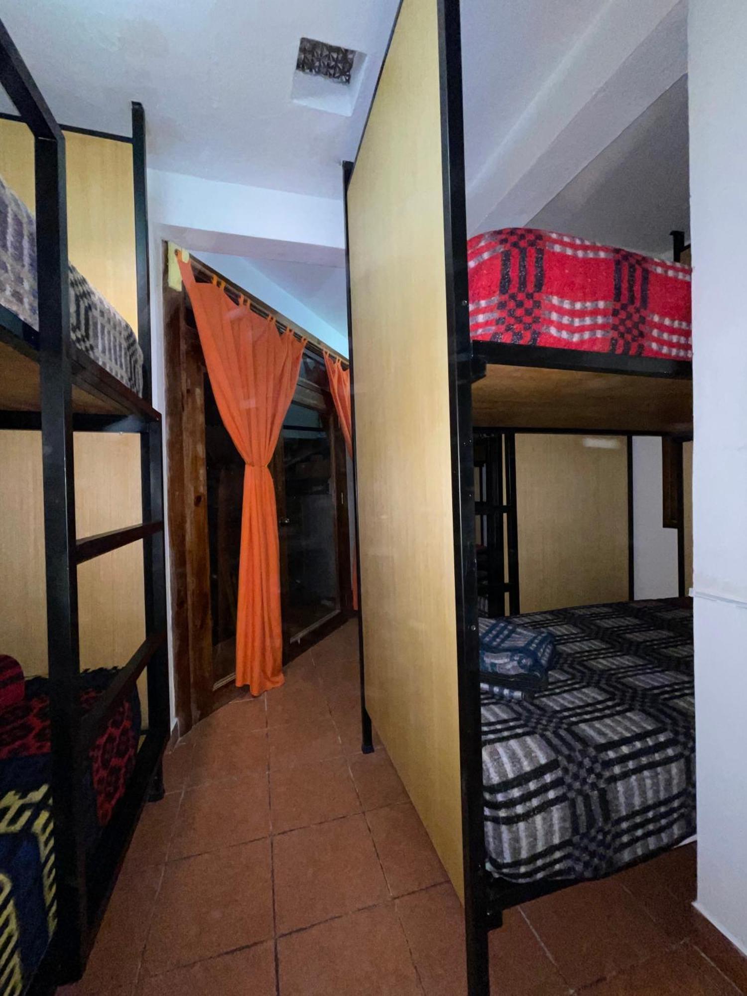 Hostal La Isla San Cristóbal de Las Casas エクステリア 写真