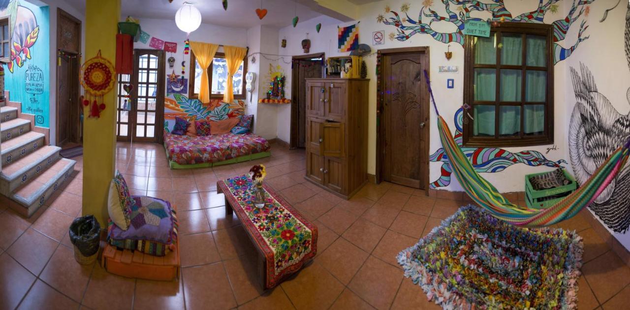 Hostal La Isla San Cristóbal de Las Casas エクステリア 写真